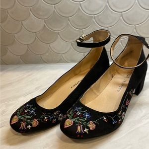 Chinese Landry Black Embroidered low heel Size 8